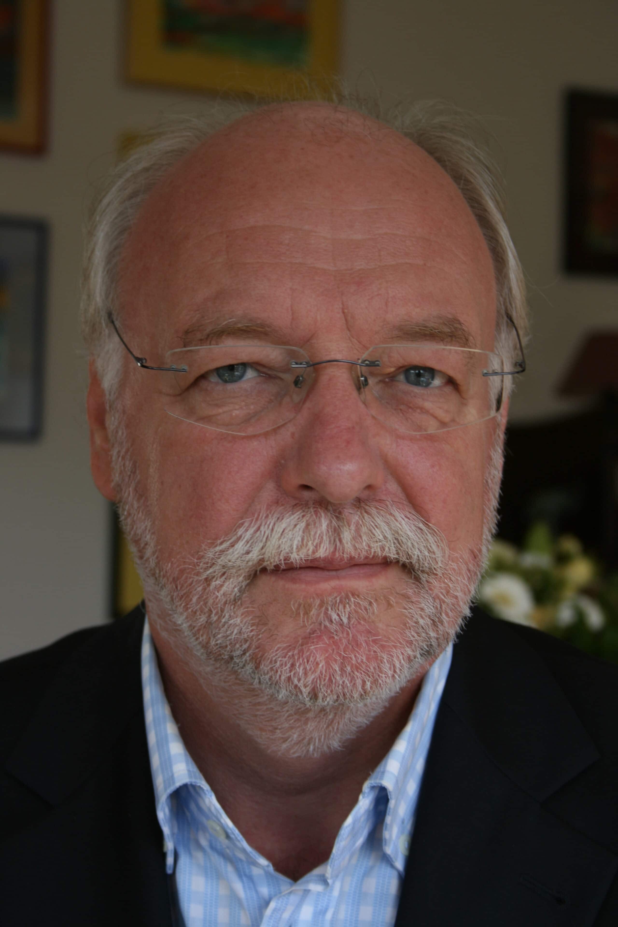 Prof. Dr. Alexander Schink -