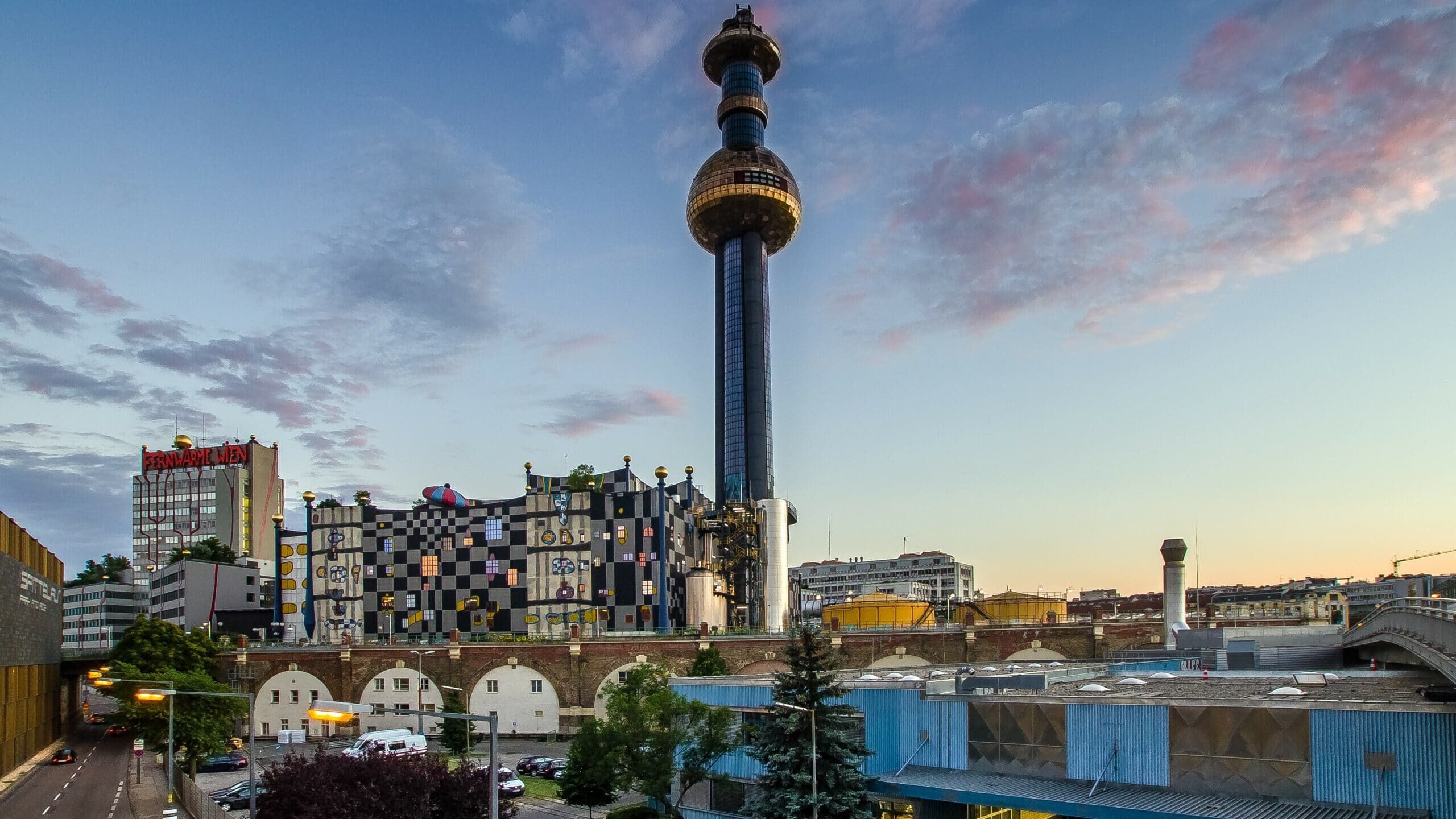 Vienna Lexxion Essentials Financial Instruments