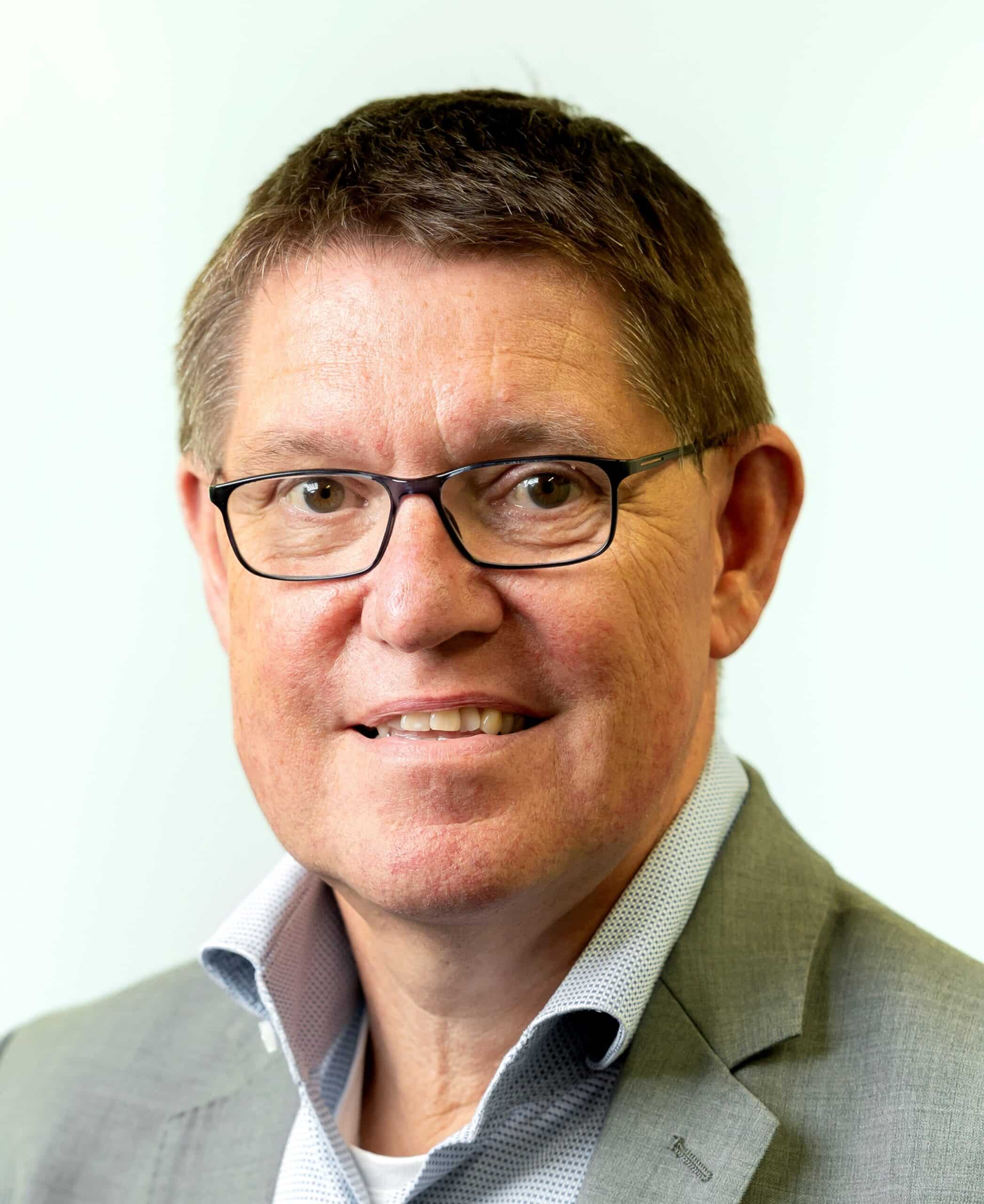 Dr. Wolfgang Volkhausen - Bild Volkhausen 1 scaled