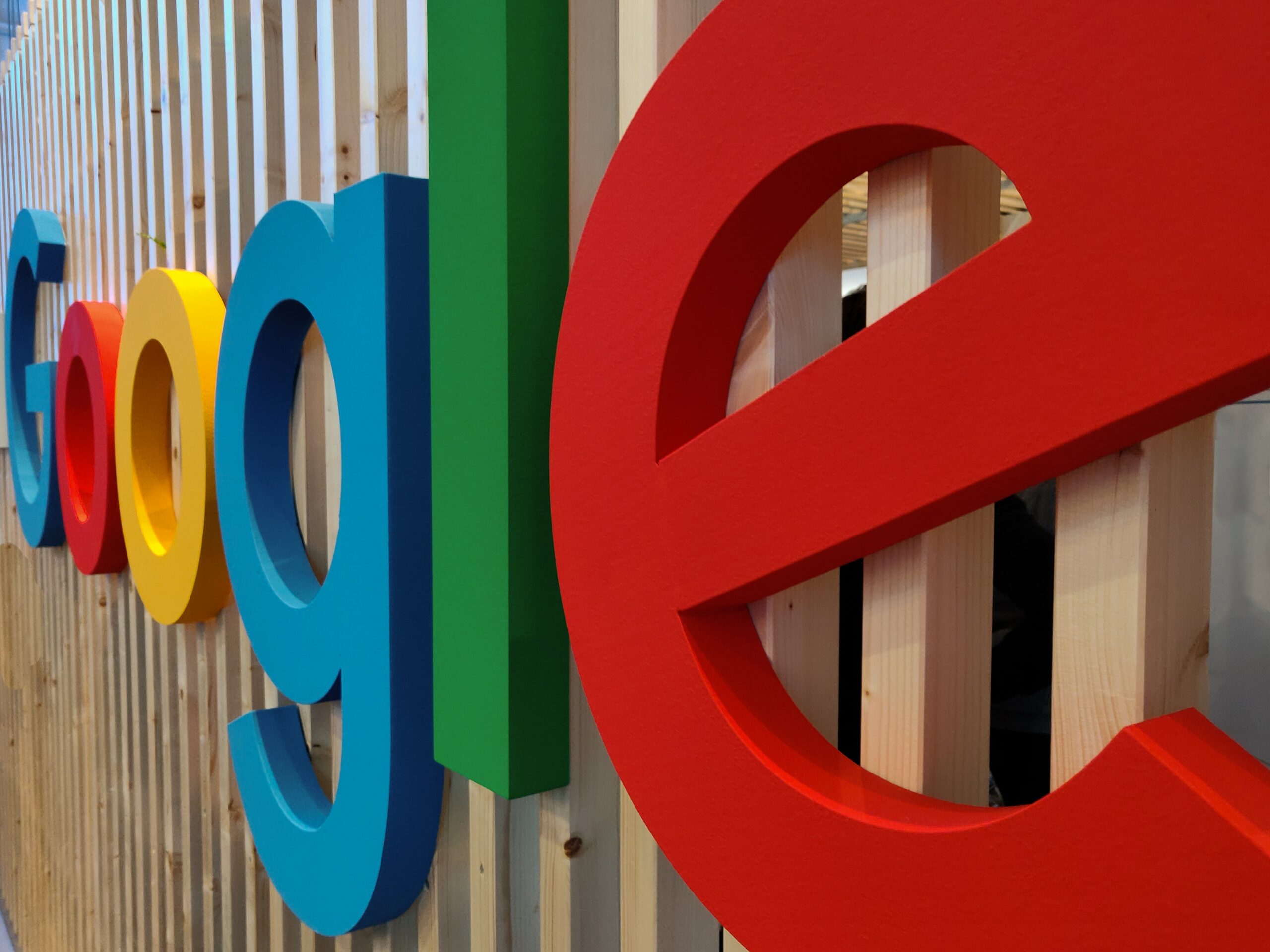 U.S. antitrust agencies divide jurisdiction over Big Tech and single out Google for investigation - kai wenzel 06MHFfYv6YY unsplash scaled