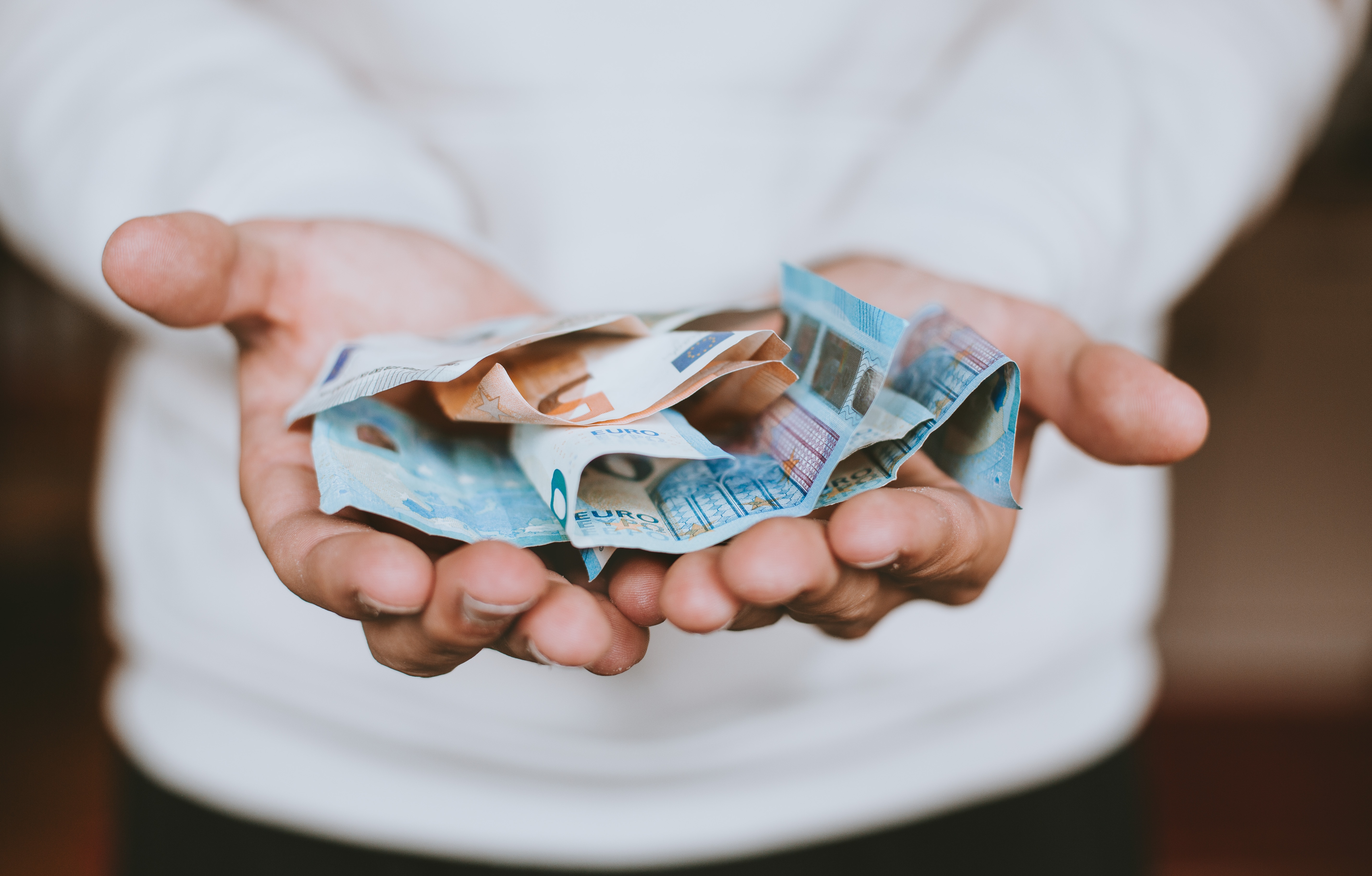 A Primer on Compensation for the Extra Costs of Public Service Obligations Taking into Account Efficiency Gains - StateAidHub blogpost38 saleofbank