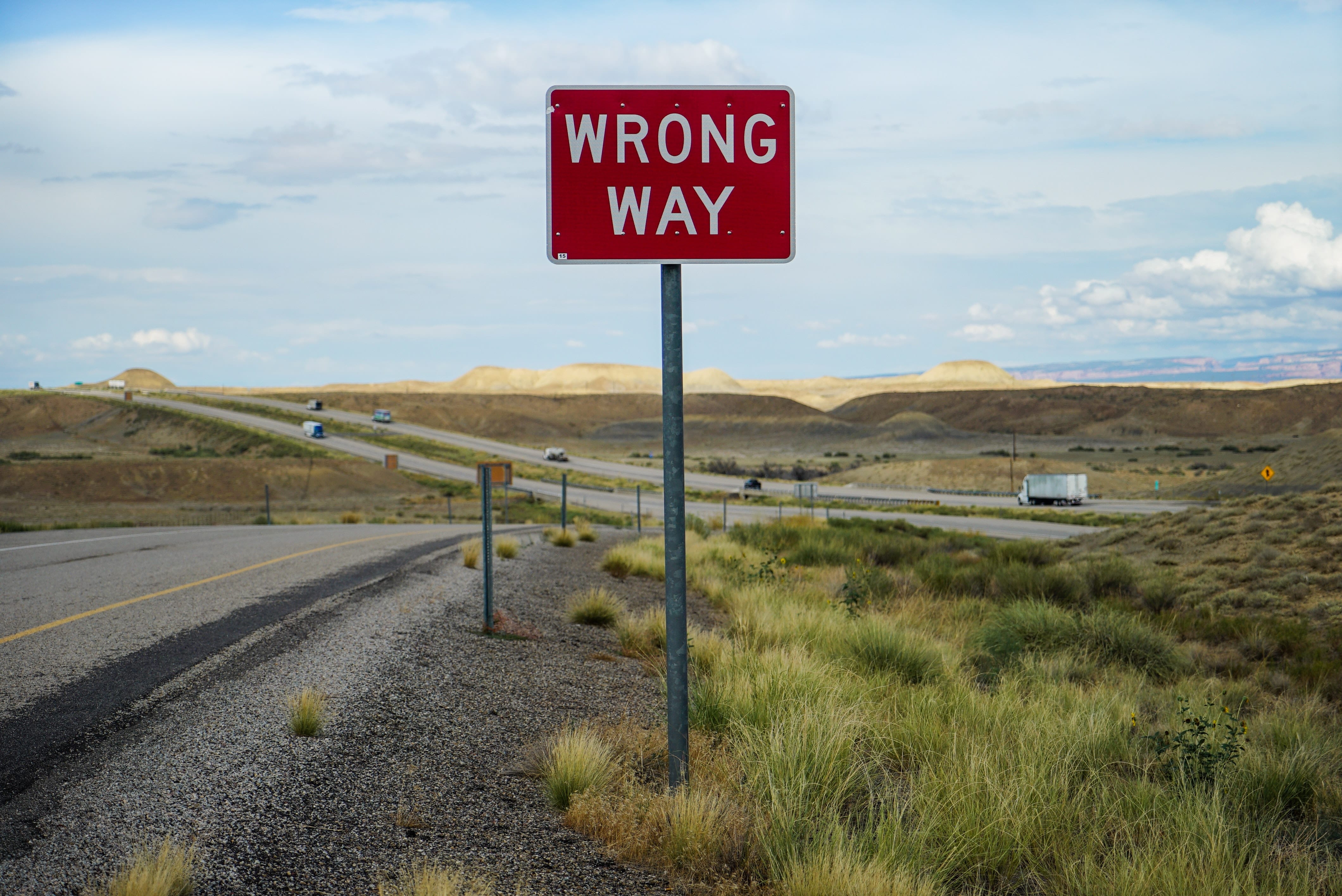 Road sign "Wrong Way"