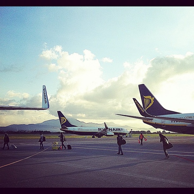 airplanes on the airport