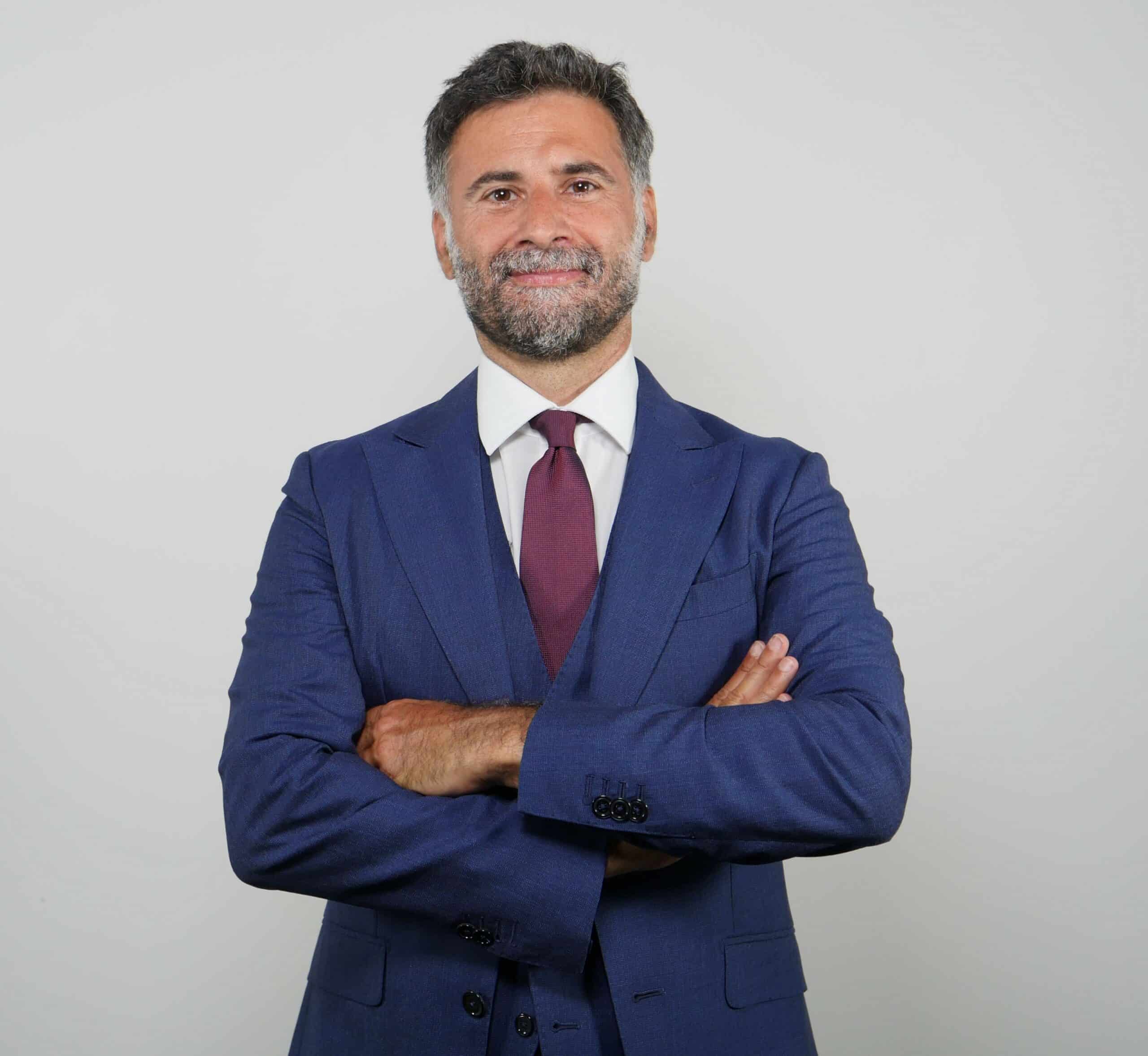 Ruben Maximiano - Ruban Maximiano scaled