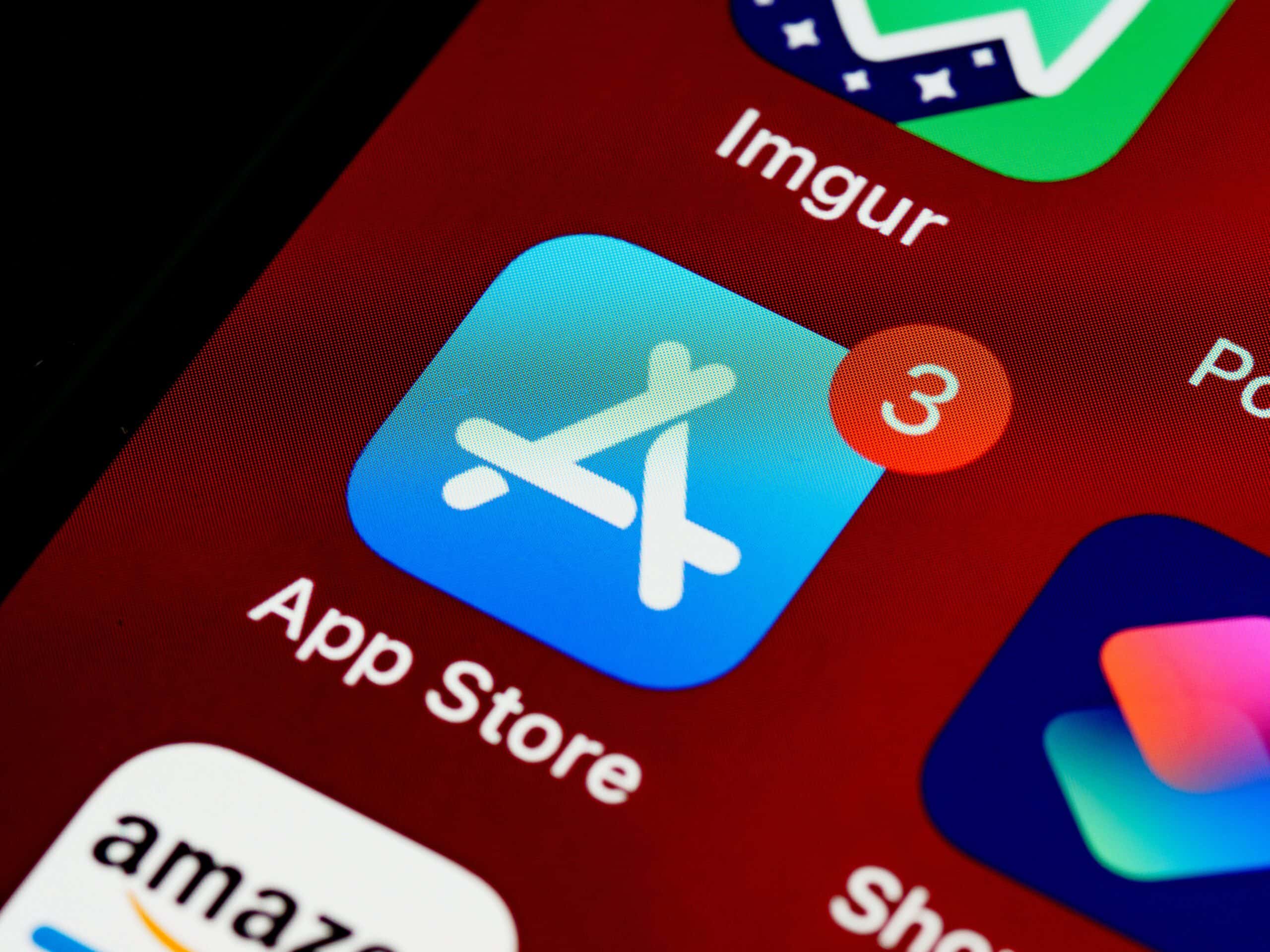 Even Apple's ex-head of app reviews says App Store is unfair to