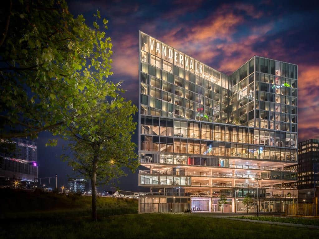 Van der Valk Hotel Amsterdam Zuidas - 302657259